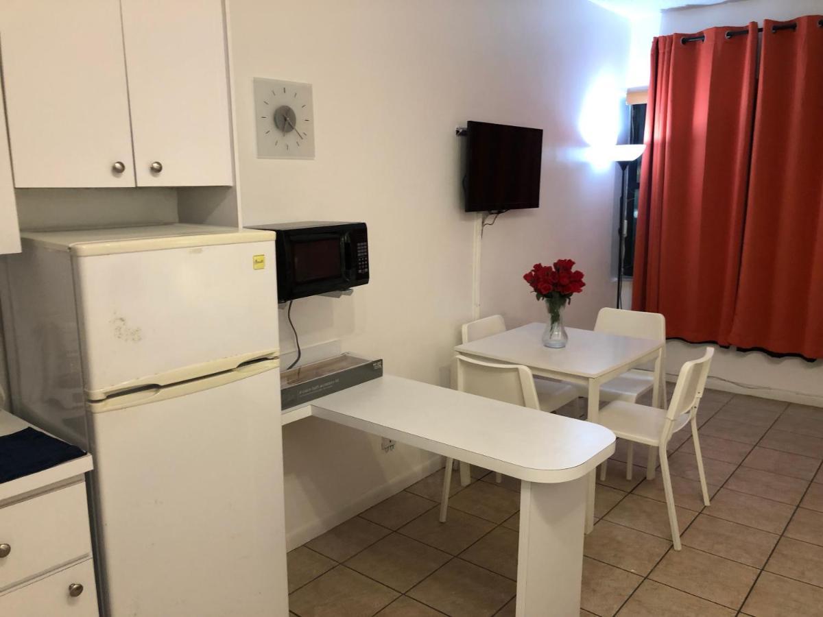 Apartahotel Casablanca On The Beach, Oceanfront Miami *